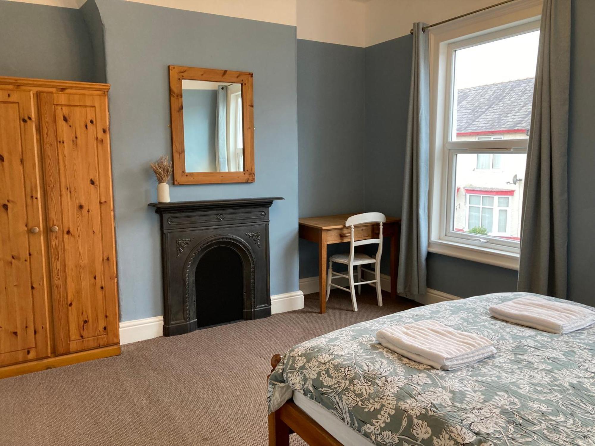 Cosy Victorian Near Centre & Lfc Holiday home